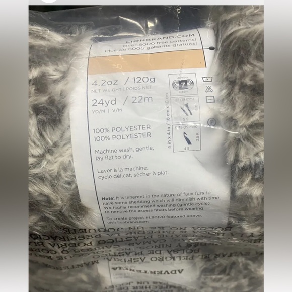 Lion Brand Go For Faux Thick & Quick Yarn - Picture 6 of 7